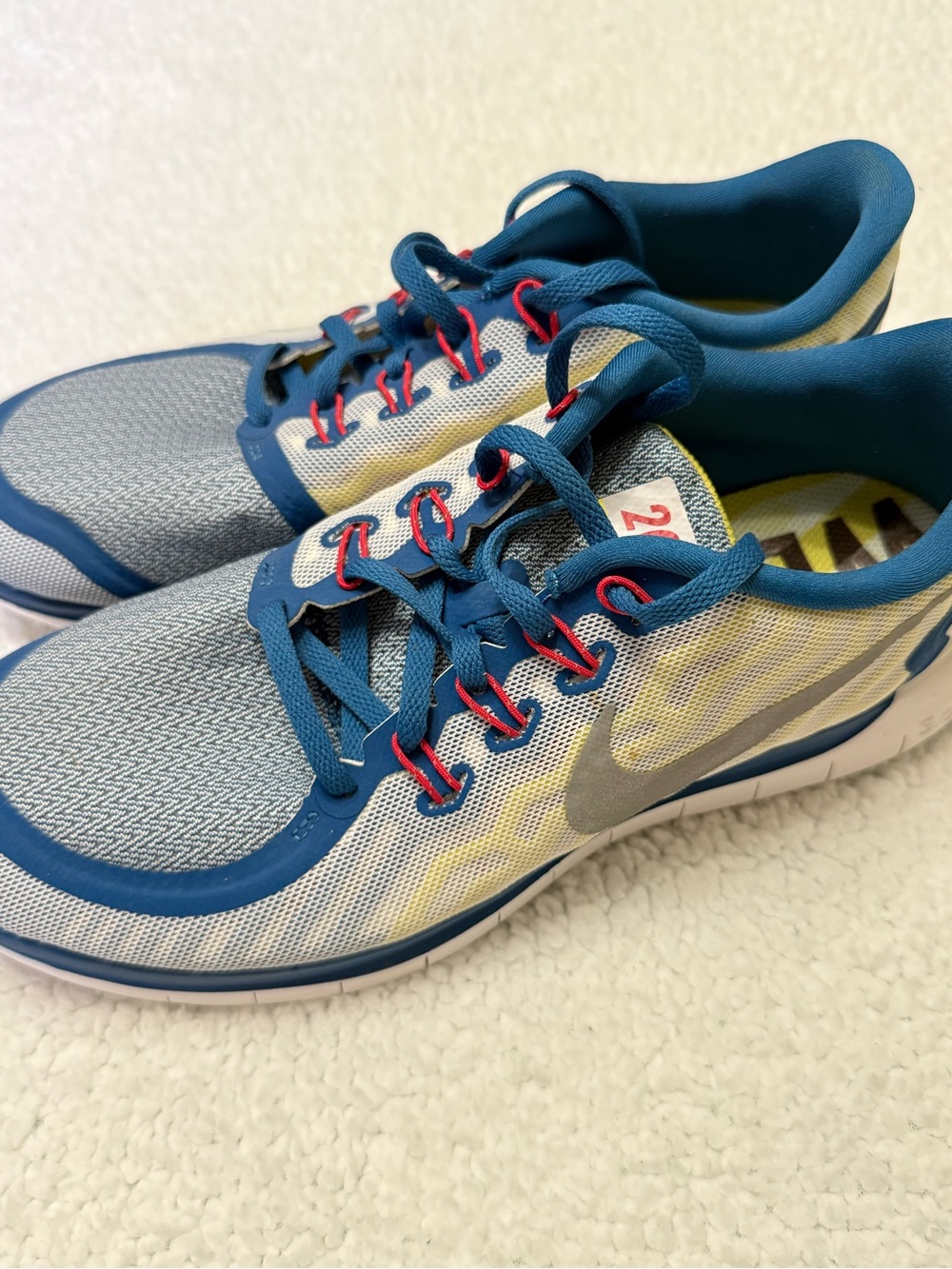 Men’s sz 9.5 Nike Free 5.0 Boston Marathon 2015 mesh sneakers